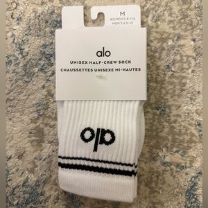 ALO Yoga Unisex White Half-Crew Socks